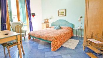 ヴィアレッジョ Casa Fornaciari Bed & Breakfast エクステリア 写真