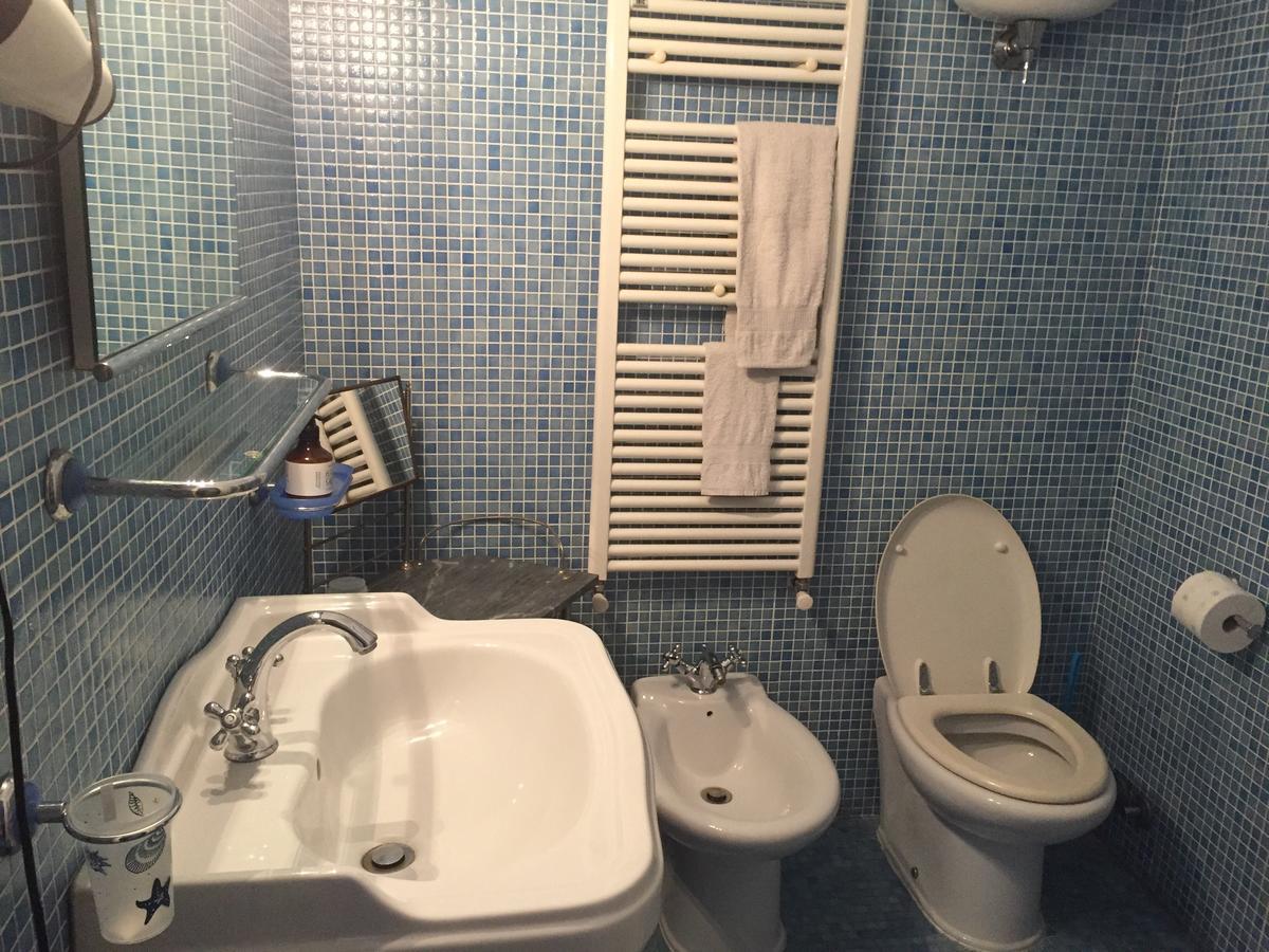 ヴィアレッジョ Casa Fornaciari Bed & Breakfast エクステリア 写真